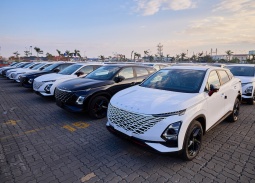 Ôtô nhập khẩu về Việt Nam lập kỷ lục, đạt 4,7 tỷ USD trong năm 2025