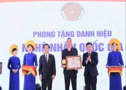 Nghệ nhân Quốc gia Ngô Doãn Quý và sự kết hợp độc đáo giữa gốm sứ cổ và bonsai cây cảnh nghệ thuật