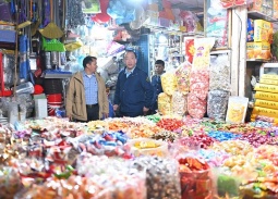 Hà Nội quyết liệt ngăn chặn thực phẩm bẩn, hàng lậu trước Tết Bính Ngọ