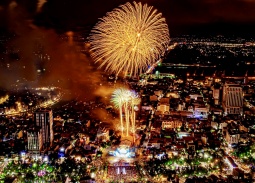 Hải Phòng bắn pháo hoa 2 điểm chào mừng thành công Đại hội XIV của Đảng