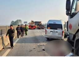 Vụ tai nạn 4 người tử vong trên cao tốc: Tài xế 'không giữ khoảng cách an toàn'