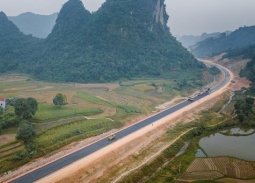 Các phương tiện được lưu thông tạm trên cao tốc Hữu Nghị - Chi Lăng và Đồng Đăng - Trà Lĩnh dịp Tết 