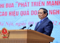 Thủ tướng phát động thi đua với tinh thần 'Số hóa tạo đà - Xanh hóa lan tỏa - Doanh nghiệp bứt phá - Đất nước vươn xa'