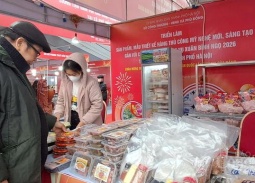 60 gian hàng tham gia Triển lãm thủ công mỹ nghệ mới tại xã Phù Đổng