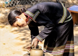 Nghệ nhân – lực lượng gìn giữ hồn dân tộc, bệ đỡ sáng tạo trong thời kỳ mới