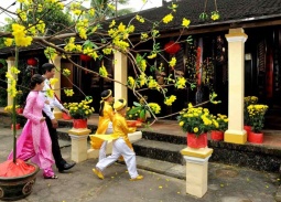 Chọn tuổi xông đất, xông nhà cho 12 con giáp năm Bính Ngọ 2026