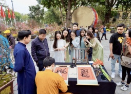 Khách du lịch tăng mạnh, Hà Nội ước đón 1,34 triệu lượt khách trong kỳ nghỉ Tết