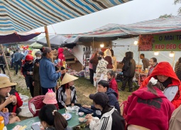 Thanh Hóa: Phiên chợ 'độc nhất vô nhị' mỗi năm chỉ họp 1 phiên choảng nhau để may mắn