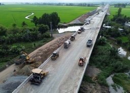 Đề xuất mở rộng cao tốc Châu Đốc - Cần Thơ - Sóc Trăng lên 6 làn xe với kinh phí 30.000 tỉ đồng
