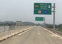 Sẽ thu phí 5 tuyến cao tốc đầu tư công từ ngày 2-3