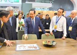 Ngành gỗ Việt đẩy mạnh chiến lược từ gia công sang làm chủ thiết kế và thương hiệu