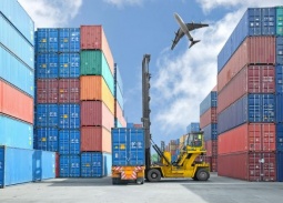 Hoả tốc hỗ trợ thủ tục cho doanh nghiệp trước biến động Trung Đông