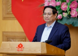 Thủ tướng: Không để thiếu xăng dầu, năng lượng