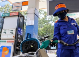 Giá xăng dầu đồng loạt giảm mạnh