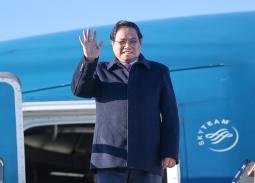 Thủ tướng tới Thủ đô Moscow, bắt đầu thăm chính thức Liên bang Nga