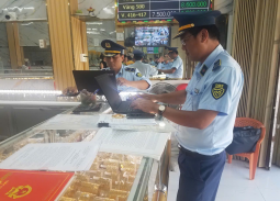 Xử phạt gần 580 triệu đồng 9 doanh nghiệp kinh doanh vàng trang sức giả mạo nhãn hiệu