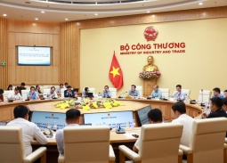 Quyết tâm đẩy sớm lộ trình kinh doanh xăng E10 vào tháng 4/2026