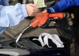 Giá dầu ngày 28/3: Thế giới tiếp tục tăng, giá xăng trong nước hạ nhiệt