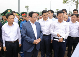 Thủ tướng khảo sát địa điểm xây kho dự trữ xăng dầu chiến lược