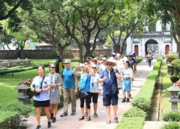 Du lịch Hà Nội đón gần 9 triệu lượt khách, bứt phá nhờ du lịch số