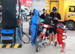 Giá xăng dầu ngày 3/4: Xăng tăng mạnh, dầu Diesel tăng hơn 5.000 đồng/lít