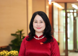 Bà Lâm Thị Phương Thanh giữ chức Bộ trưởng Bộ Văn hóa, Thể thao và Du lịch.