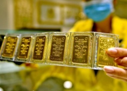 Giá vàng ngày 8/4: Vàng SJC và nhẫn trơn tăng tới 4,5 triệu đồng/lượng
