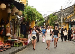 Du lịch Việt Nam đón hơn 6,7 triệu lượt khách quốc tế trong quý đầu năm