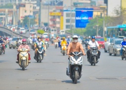 Dự báo thời tiết ngày 13/4: Cả nước nắng nóng, Trung Bộ trên 40 độ C