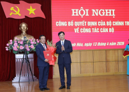 Thượng tướng Lê Đức Thái giữ chức Bí thư Tỉnh ủy Thanh Hóa