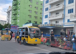 Yêu cầu người lái xe điện ở Khu du lịch Hải Tiến phải có bằng lái B2 trở lên