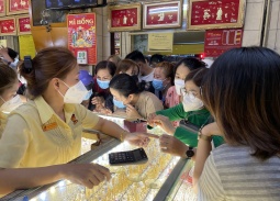 Giá vàng ngày 16/4: Vàng SJC và nhẫn trơn 'bốc hơi' 1,5 triệu đồng/lượng