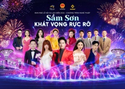 Bắn pháo hoa tại khai hội Sầm Sơn 