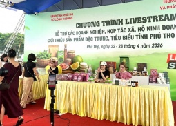 Đặc sản Đất Tổ 'bùng nổ' đơn hàng nhờ livestream và công nghệ số 