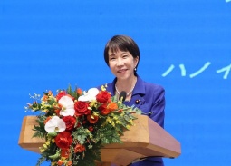 Thủ tướng Nhật Bản: 'Việt Nam đang phát triển hết sức ấn tượng, như rồng bay lên'