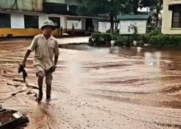 Nghệ An: Sét đánh khiến 2.000 tấn mật mía tràn ra ngoài