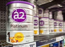 Bộ Y tế cảnh báo thu hồi 3 lô sữa a2 Platinum Premium nghi nhiễm độc tố
