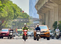 Dự báo thời tiết ngày 11/5: Bắc Bộ có mưa dông vài nơi, Nam Bộ nắng nóng