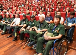 Gần 476 tỷ đồng tặng quà cho người có công nhân dịp kỷ niệm ngày Thương binh - Liệt sĩ