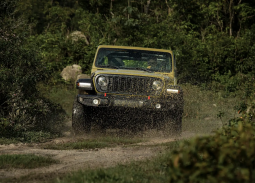 Khởi điểm từ 2,999 tỷ đồng Jeep Wrangler thế hệ mới tại Việt Nam có gì?