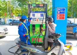 Bộ Công Thương đề xuất cơ chế giá mới và kiểm soát chất lượng xăng E10