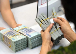 Lãi suất huy động tăng trở lại, chuyên gia cảnh báo áp lực chi phí vốn