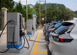 Miễn lệ phí trước bạ 0% cho ô tô điện đến hết năm 2030