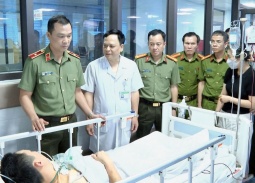 Thanh Hóa: Trung tá công an bị đối tượng ngáo đá đâm trọng thương