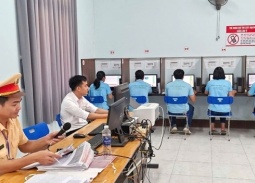 Bộ Công an đề xuất tăng số câu hỏi lý thuyết, kéo dài quãng đường sát hạch GPLX