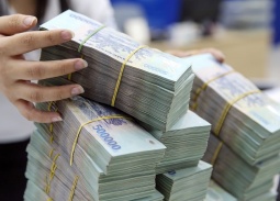Ngân hàng Nhà nước yêu cầu xử lý nghiêm hành vi 'lách' quy định đẩy lãi suất
