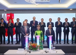 Thủ tướng Lê Minh Hưng chứng kiến công bố 3 đường bay mới tới Nga và ký kết loạt thỏa thuận chiến lược
