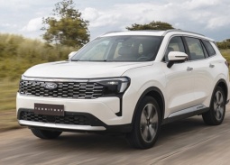 Ford Việt Nam hỗ trợ lãi suất 0% cho khách hàng mua Transit và Territory trong tháng 7