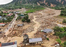 Mường Than tan hoang sau lũ dữ, hơn 80 hộ dân mất nhà cửa