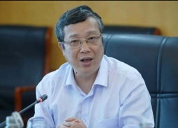 Khởi tố, bắt tạm giam Thứ trưởng Bộ Nông nghiệp và Môi trường Hoàng Trung